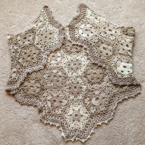 Handcrafted Crochet Flower Hexagon Scarf/Shawl, Brown/Beige Ombre Coloring - Picture 2 of 3